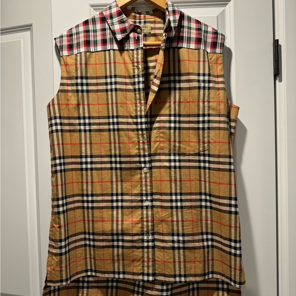 Burberry Contrast Check Sleeveless shirt - Picture 2 of 7